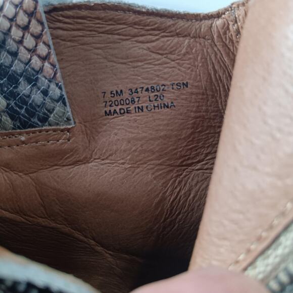 Frye Reina Womens Multi Taupe Snakeskin Leather Western Cowgirl Bootie Size 7.5M - Picture 3 of 6